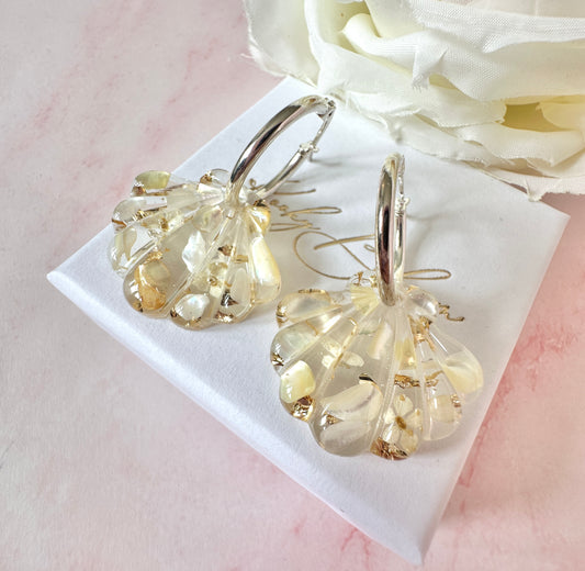 Champagne Seashell bloom hoop earrings.