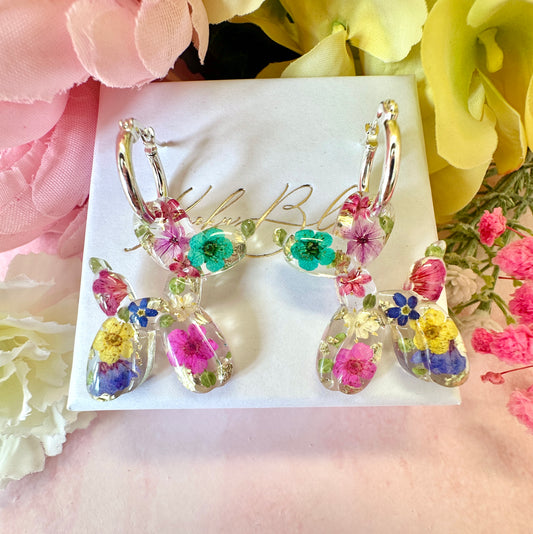 Balloon Dog bloom hoop earrings.