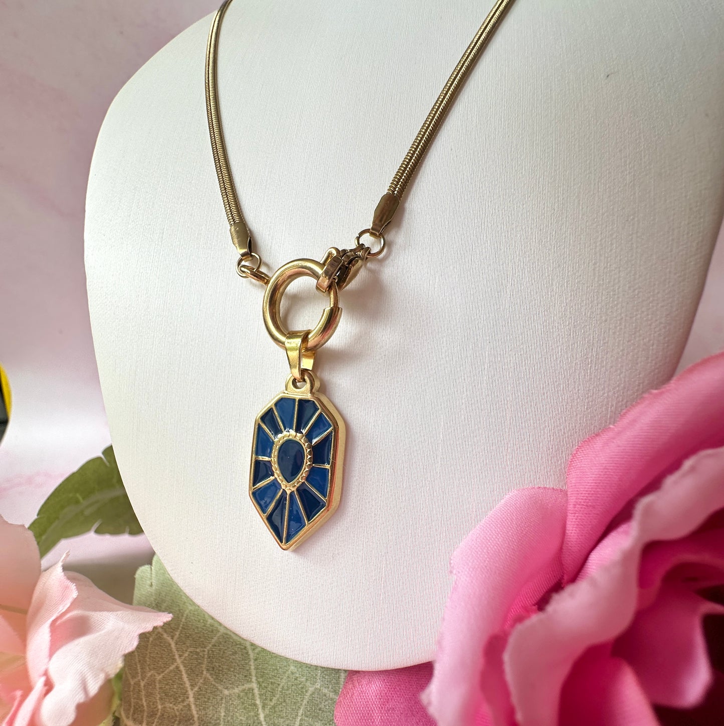 Gold Blue pendant clasp necklace.