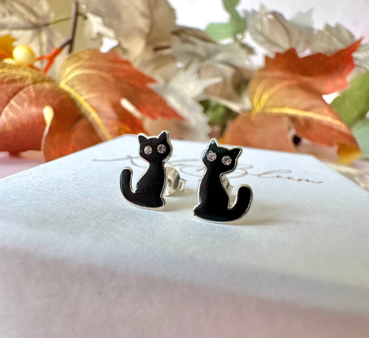 925 sterling silver Black cat stud earrings
