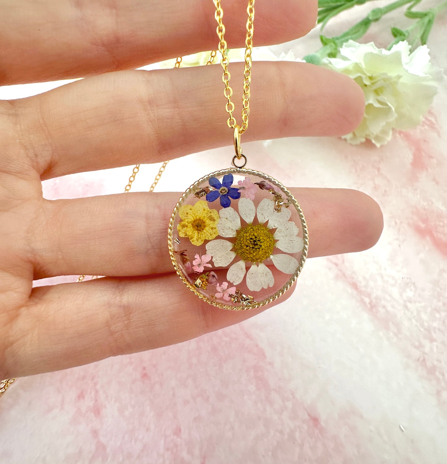 Gold Daisy garden Flower Necklace.