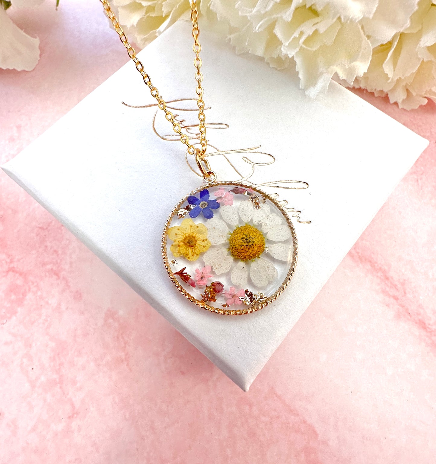 Gold Daisy garden Flower Necklace.