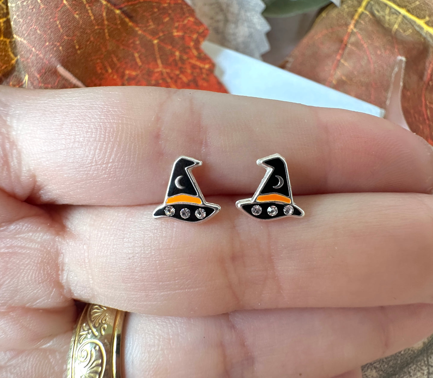 925 sterling silver Witches hat stud earrings