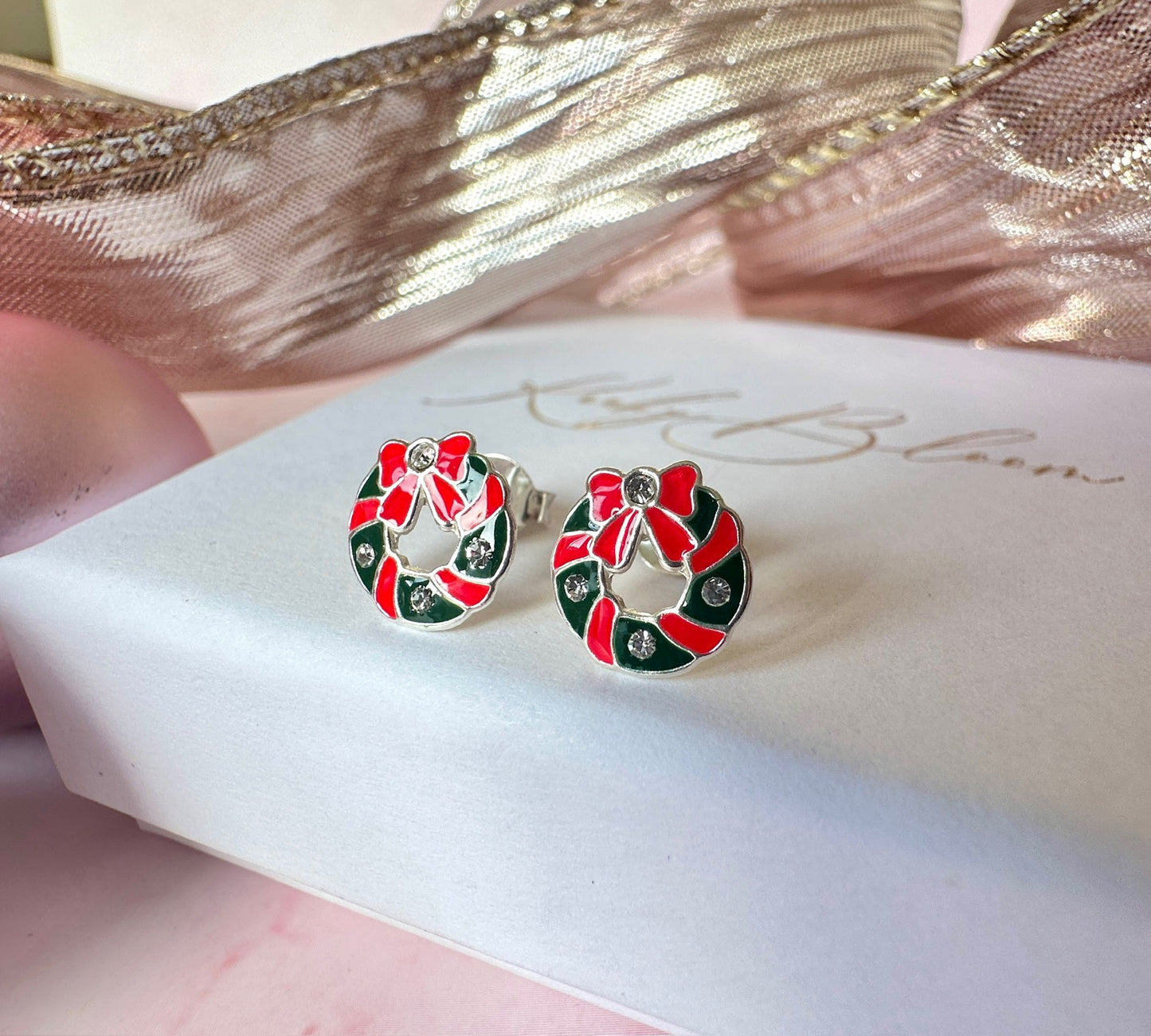 925 Sterling silver Wreath stud earrings.