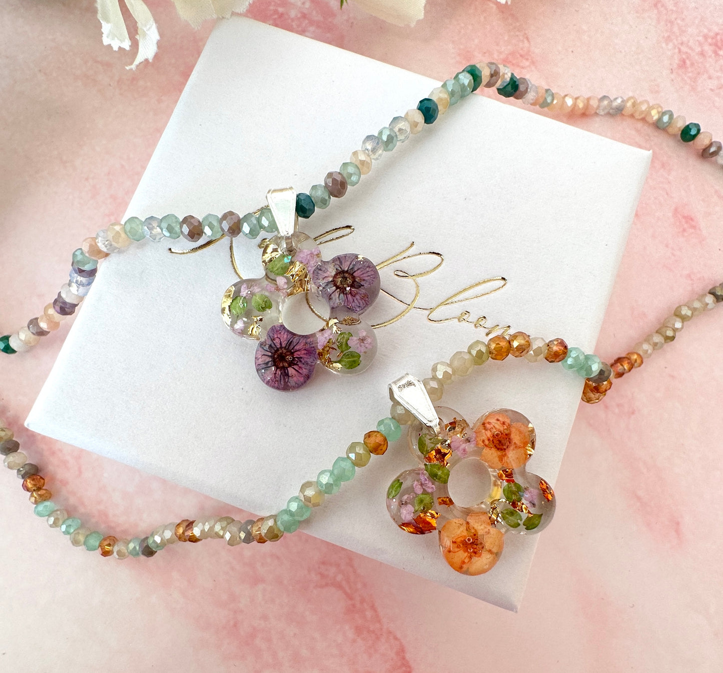 Colourful Glass beaded Bloom flower necklace.