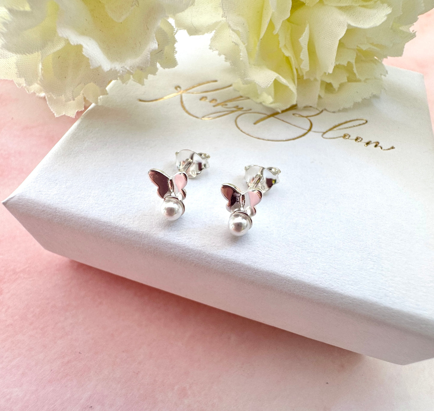 925 Sterling silver Butterfly Pearl stud earrings.