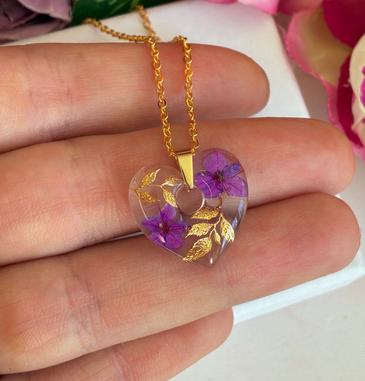 Gold Frosted Violet Necklace.