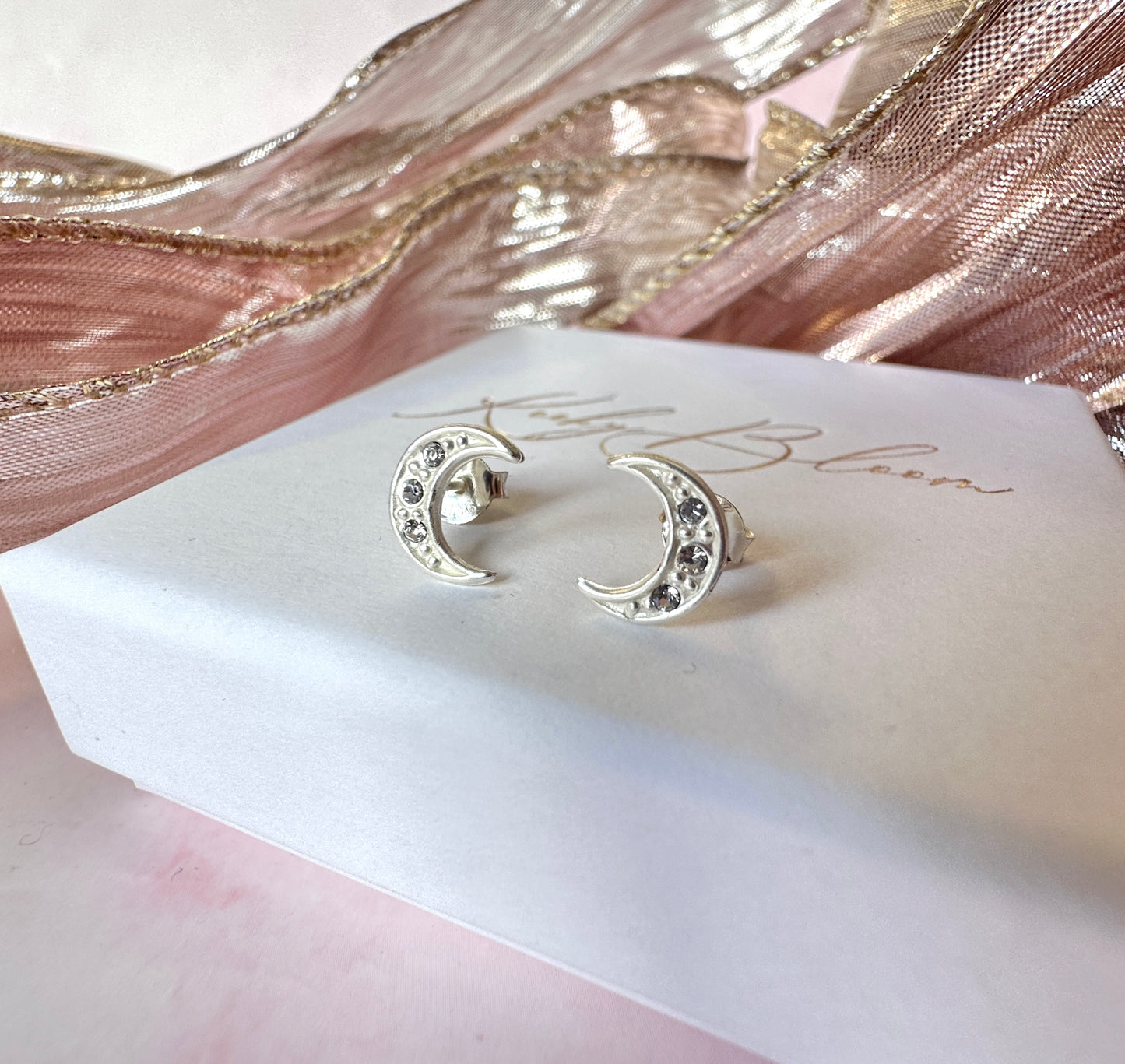 925 Sterling silver Moon stud earrings.