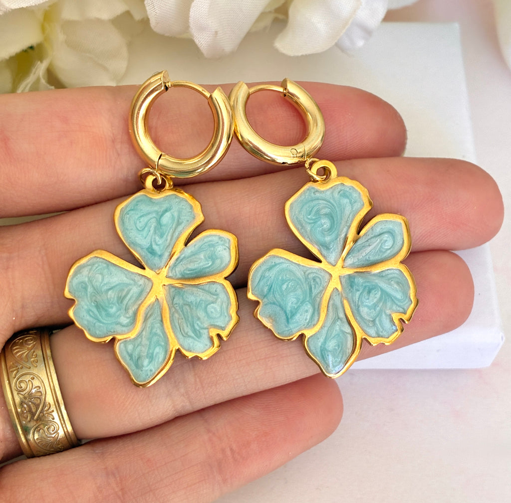 Gold Blue enamel flows chunky huggie hoop earrings.
