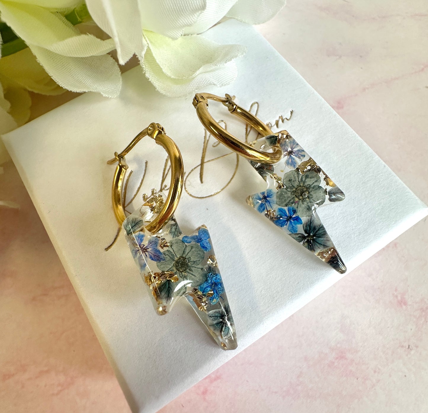 * Limited edition * Stormy bloom Lightning Bolt hoop earrings.