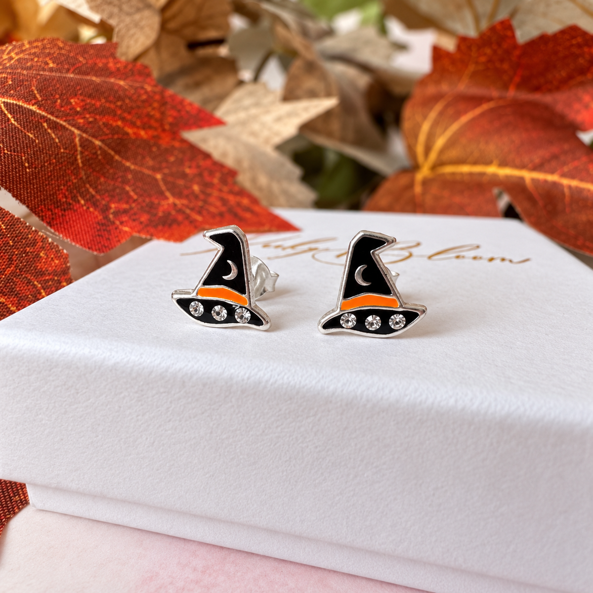 925 sterling silver Witches Hat stud earrings.