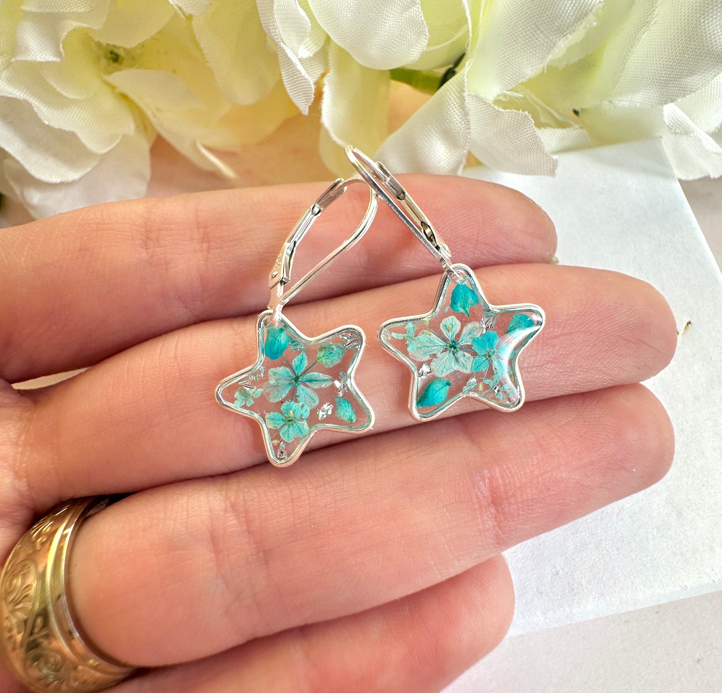 * Limited Edition * 925 sterling silver Bloom Star huggie earrings.
