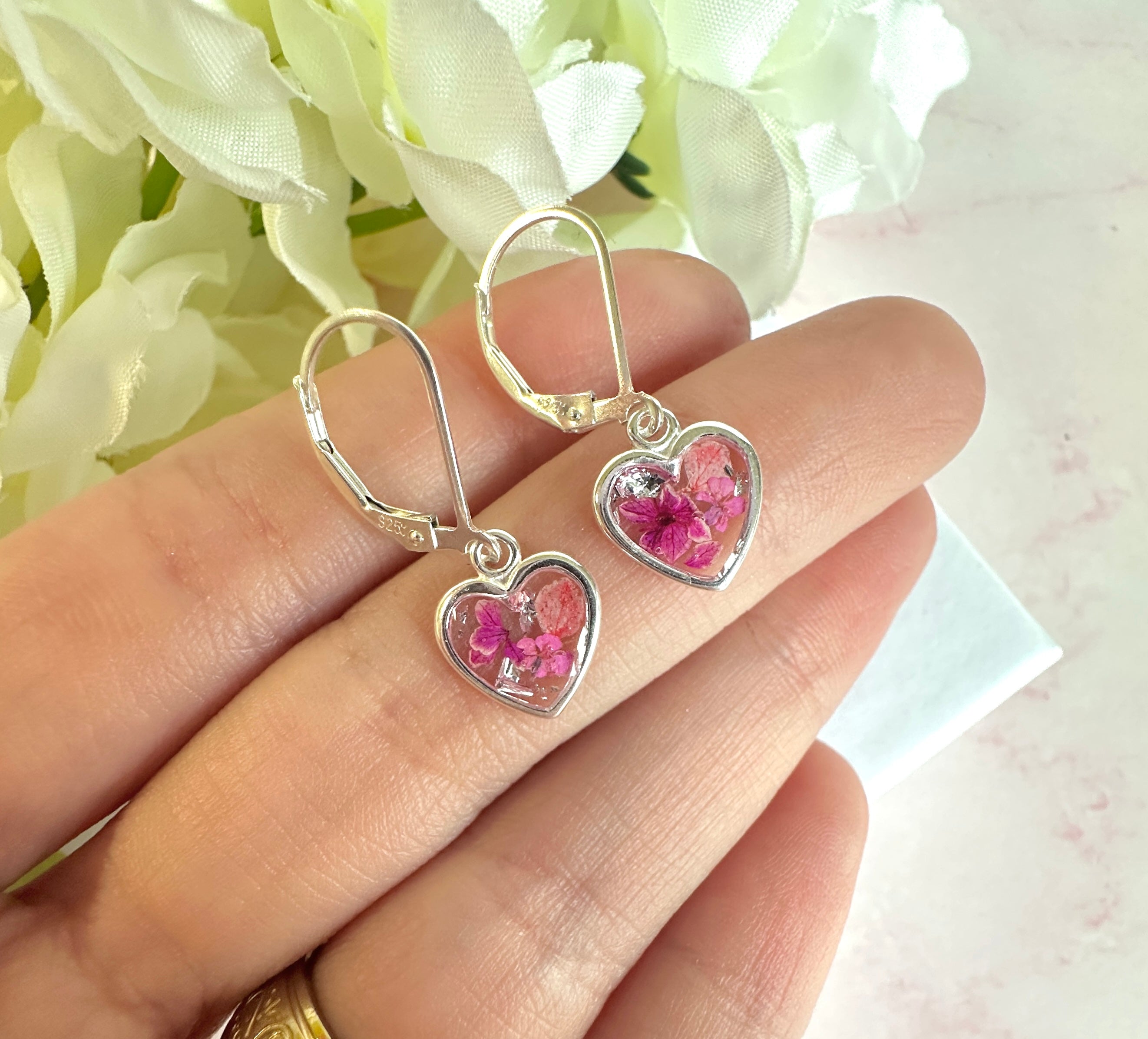 * Limited Edition * 925 sterling silver Pink Petal heart huggie earrings.