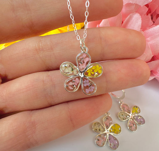 Pastel confetti flower silver necklace.