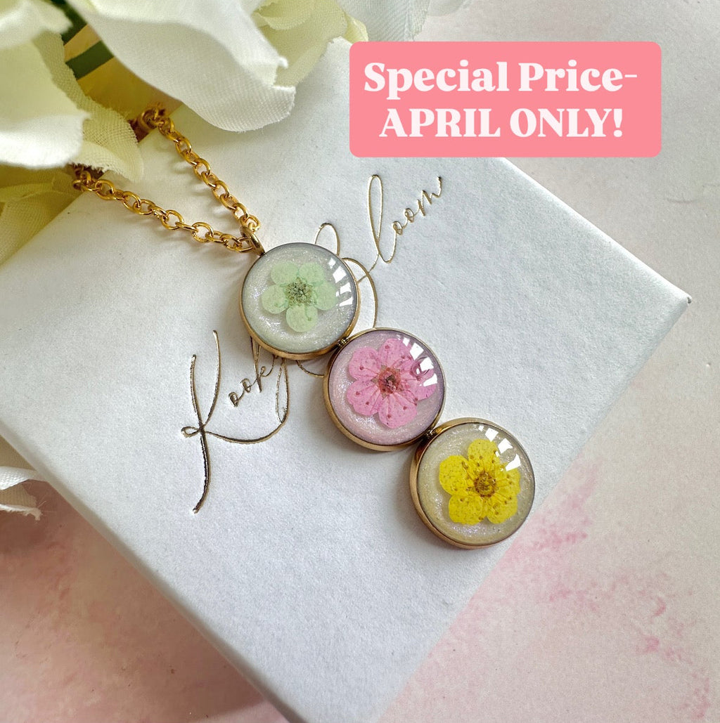 Gold Triple blossom drop necklace.