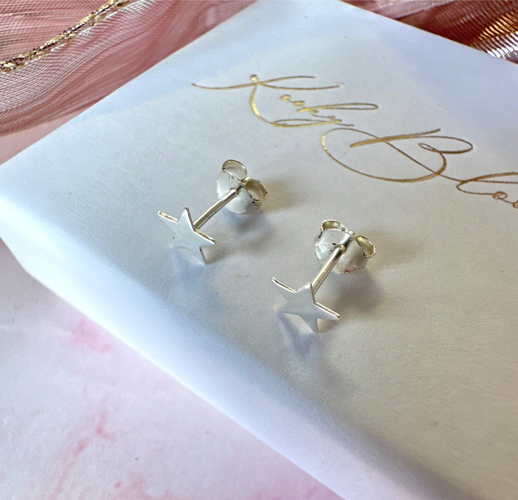 925 Sterling silver Star stud earrings.