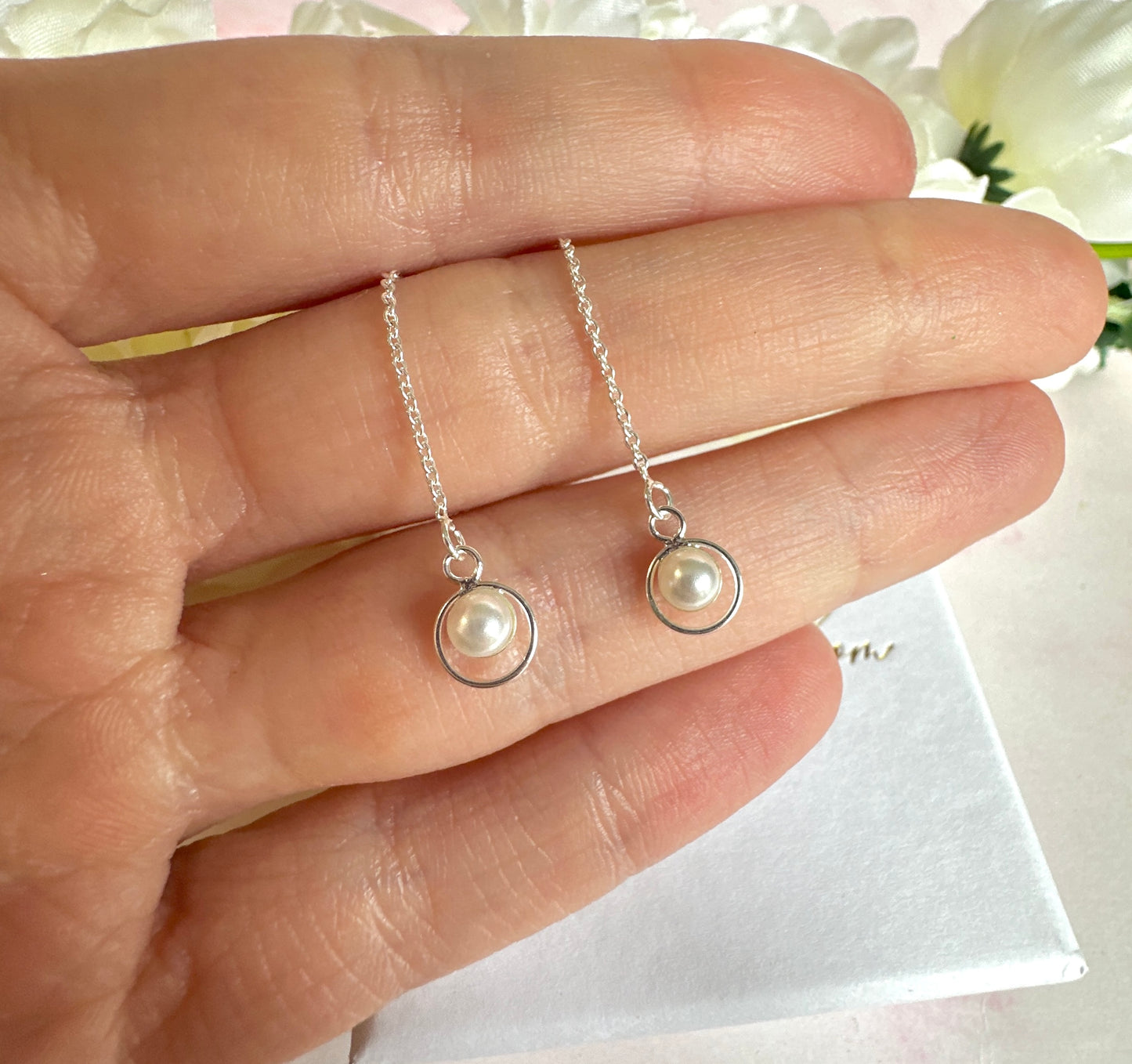 925 sterling silver Pearl thread through earrings.