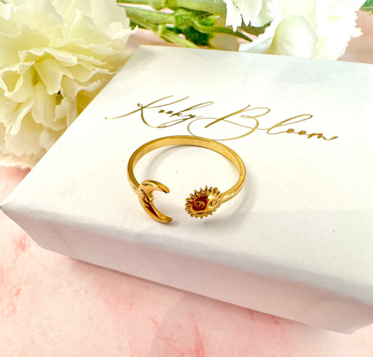 Sun & Moon adjustable Gold ring.