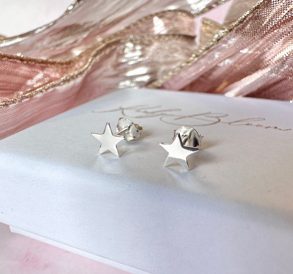 925 Sterling silver Star stud earrings.