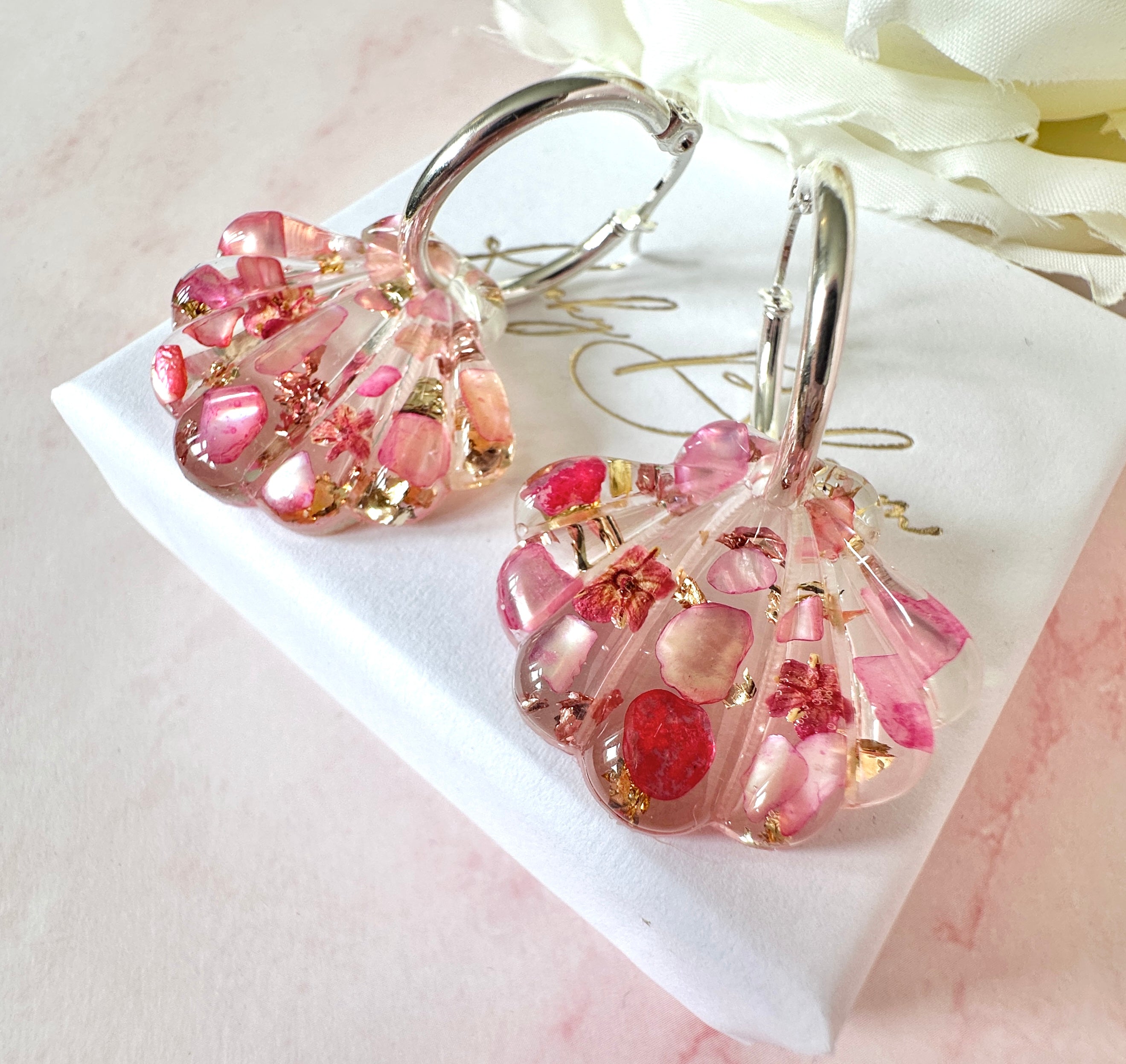 Pink Coral Seashell bloom hoop earrings.