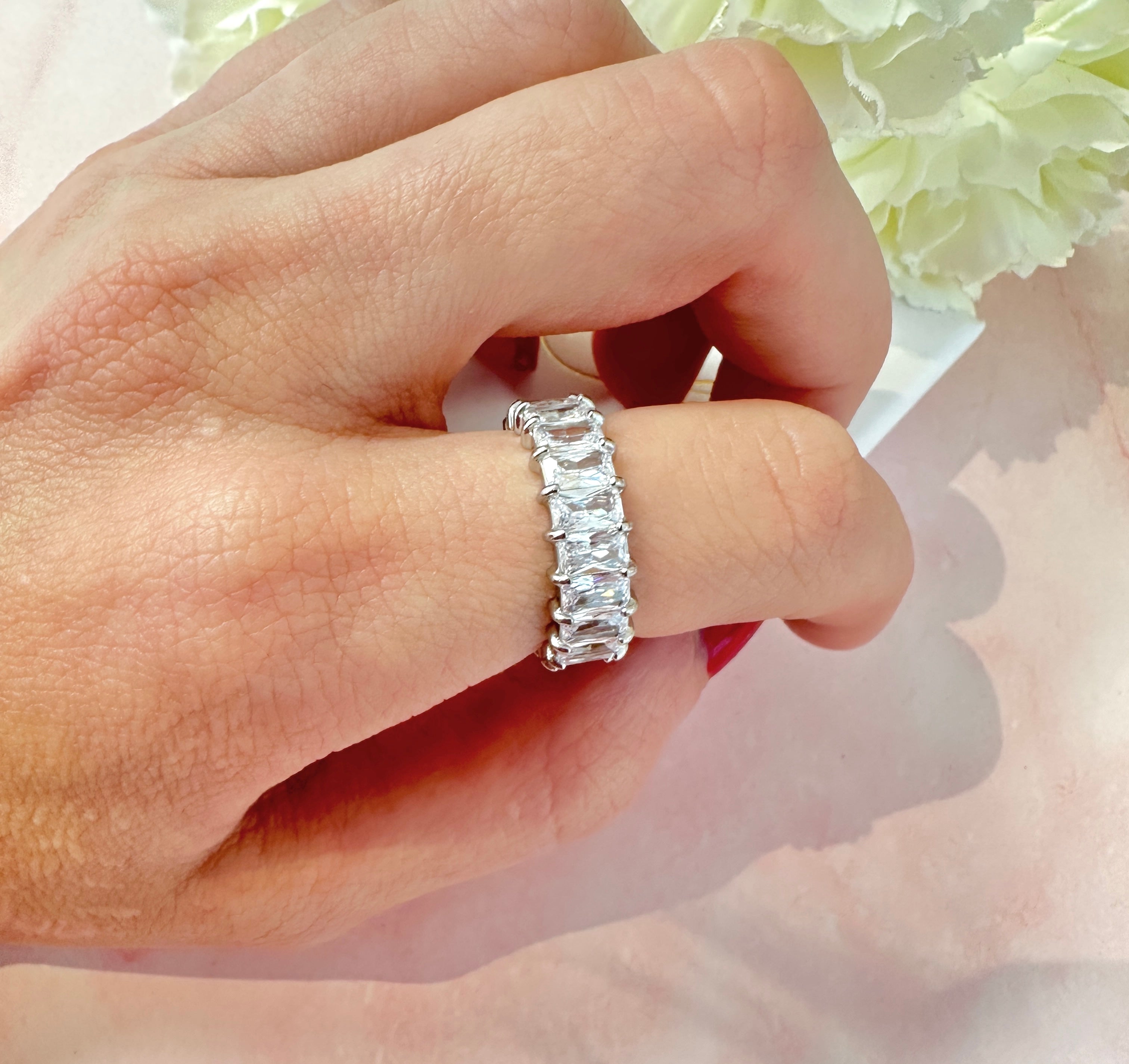 Silver Clear rectangle Stone band ring.