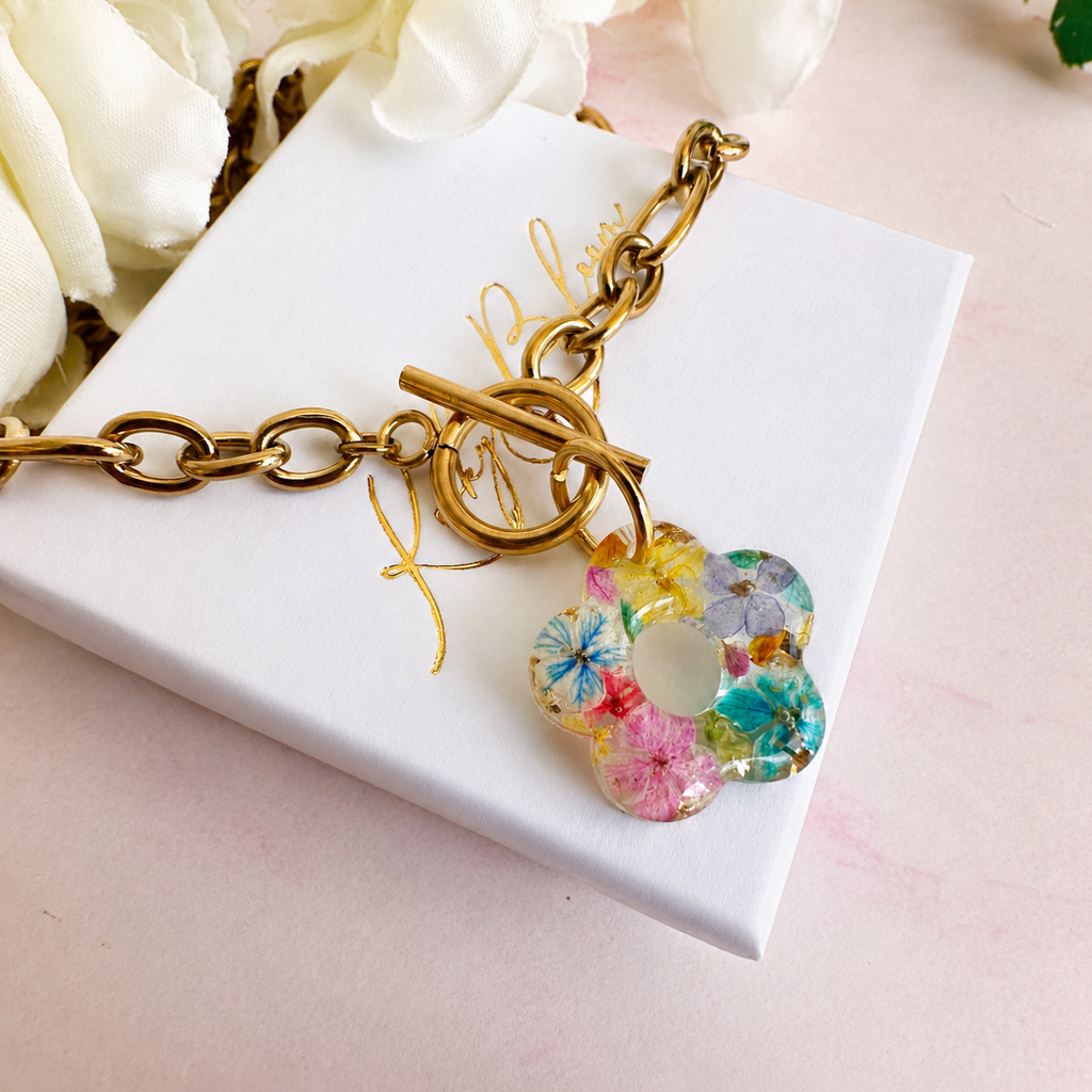 Gold Colourful Bloom flower chunky toggle clasp necklace.