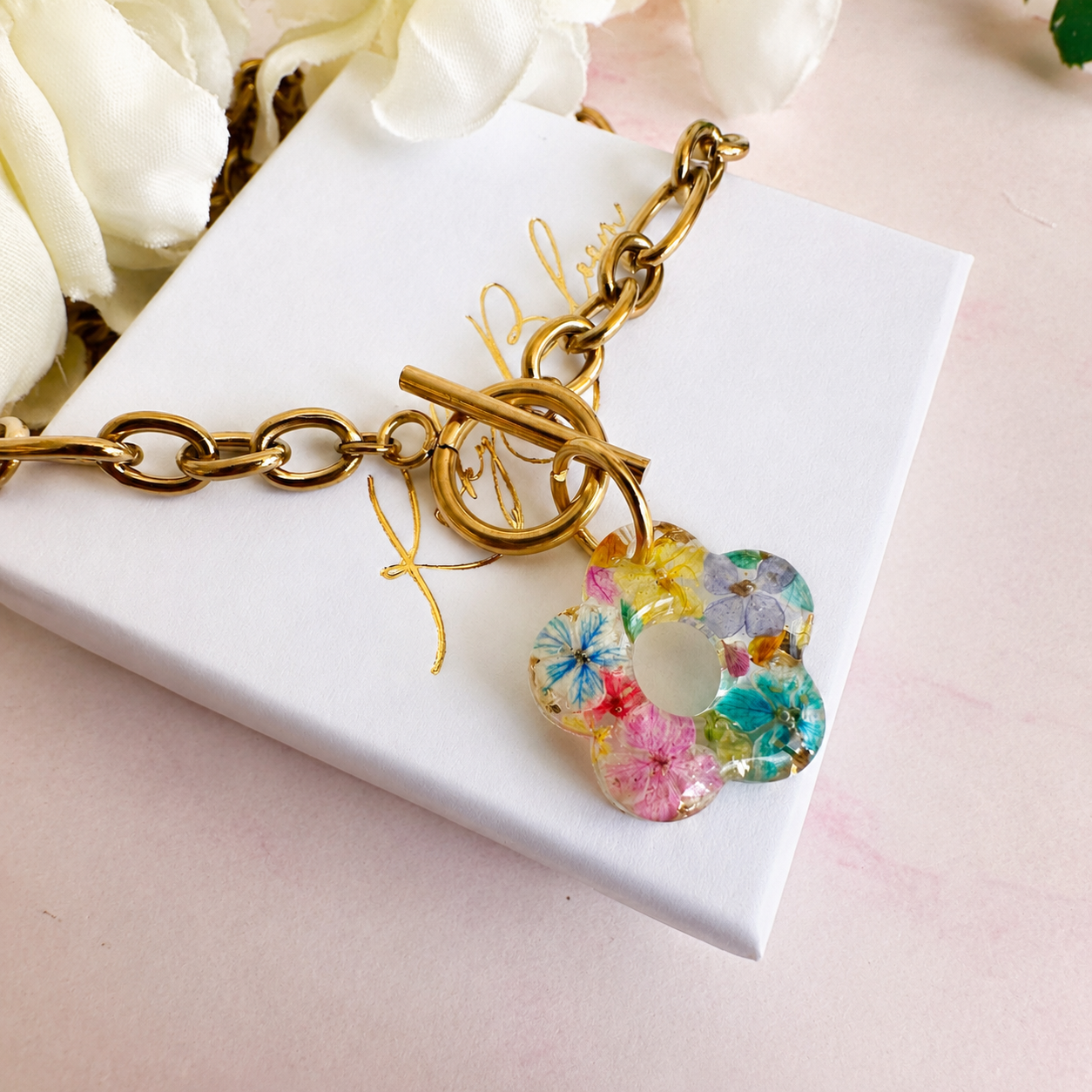 Gold Colourful Bloom flower chunky toggle clasp necklace.