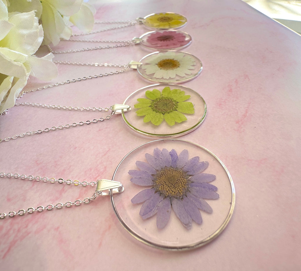 Silver “Pick me” Colourful Daisy necklace.