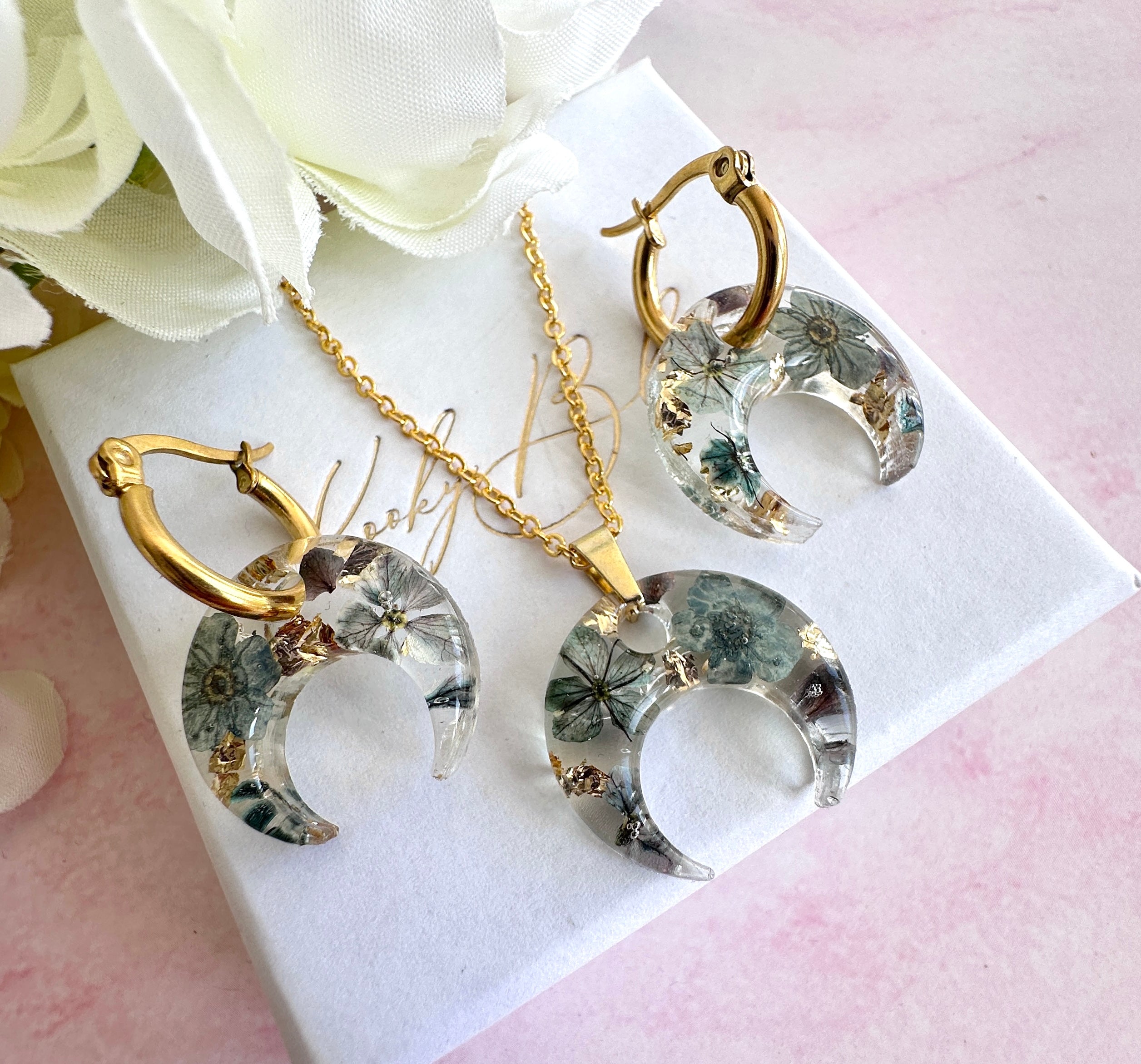 Gold Midnight petal flower crescent necklace