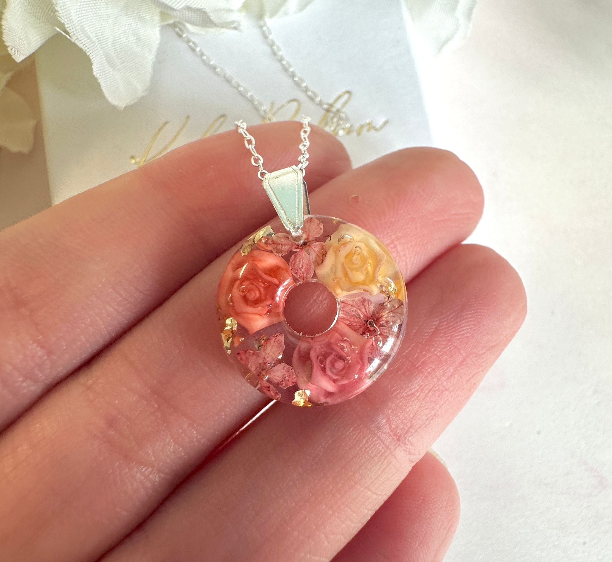 Silver terracotta rose donut necklace