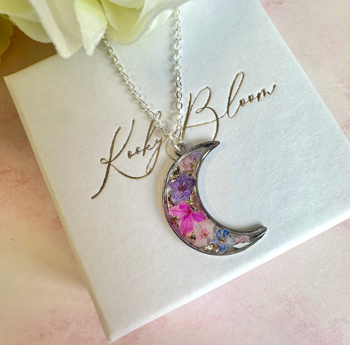 * Limited edition * Silver Meadow Moon necklace