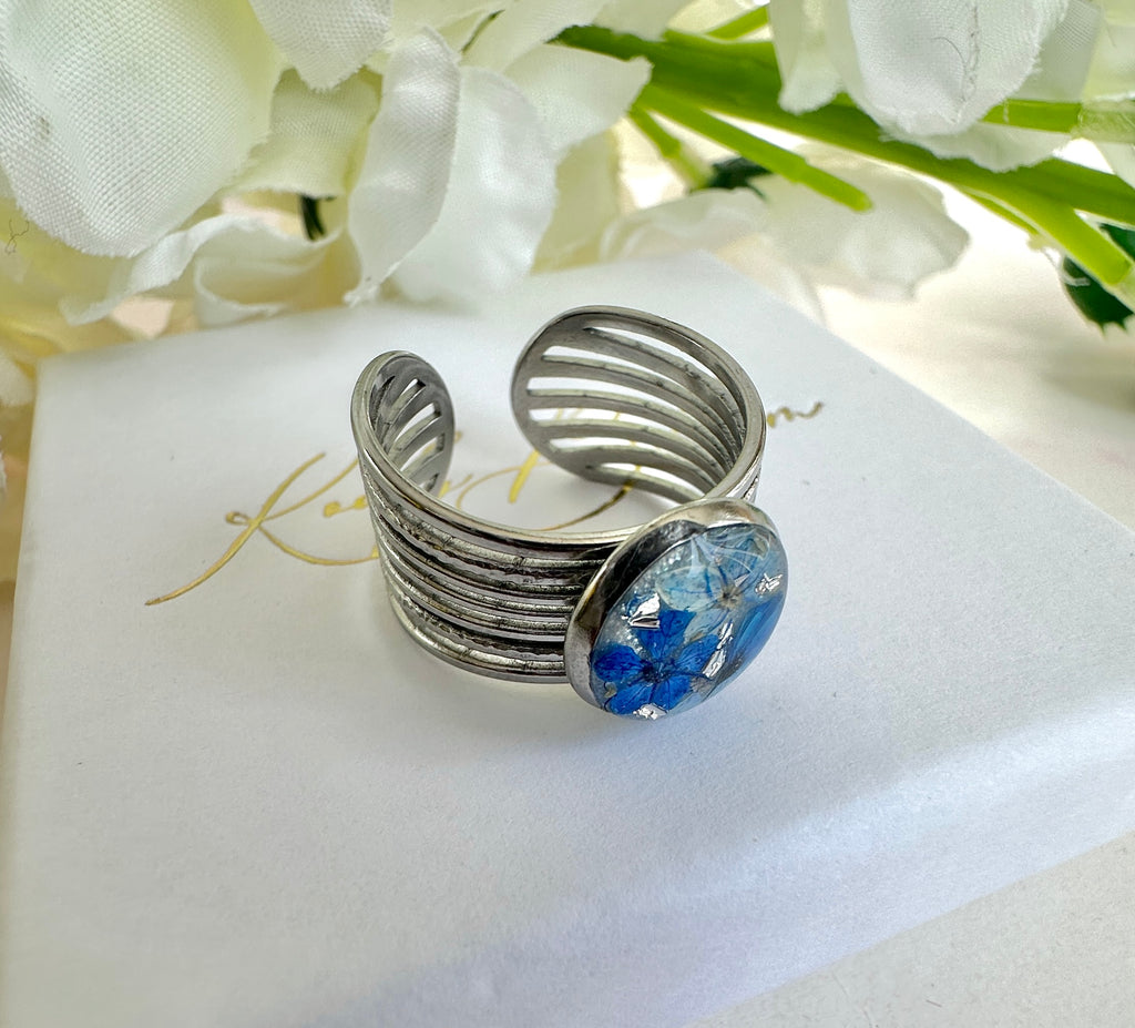 Silver Blue blossom Layered ribbed band Ring.