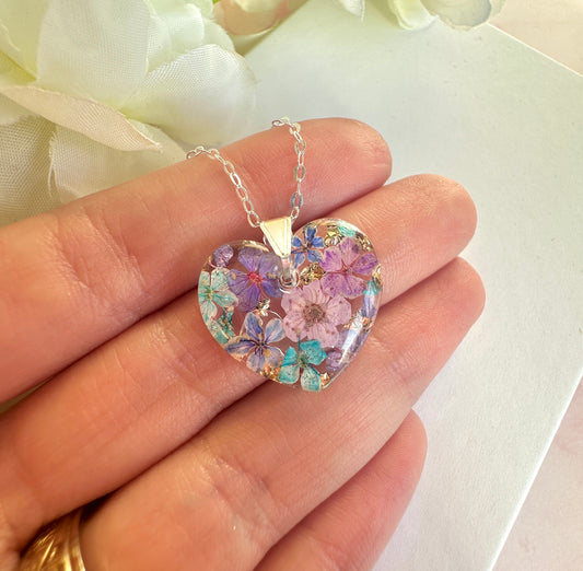 Silver Maxi Violet meadow heart necklace.