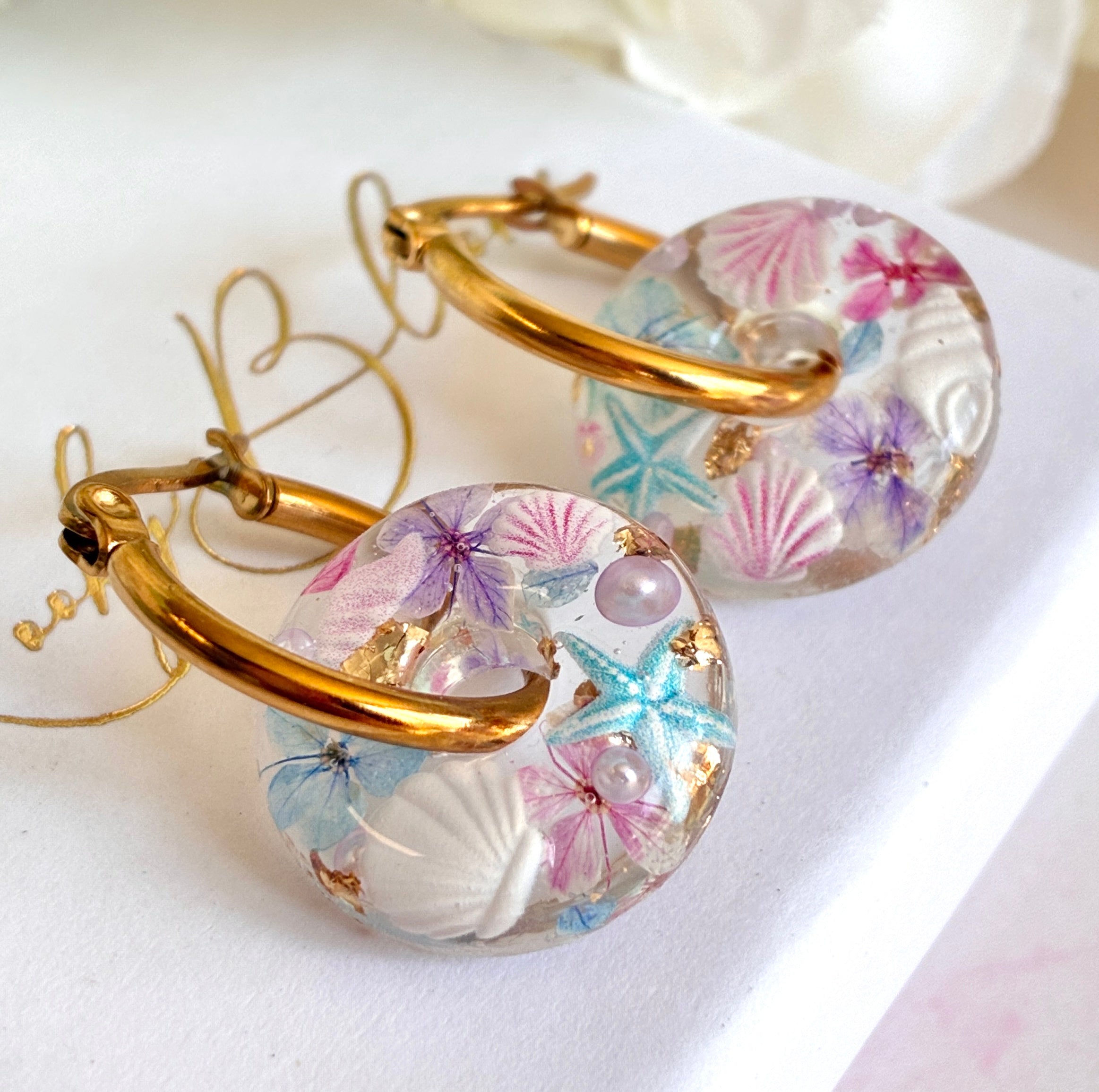 Pastel Mini seaside bloom donut earrings.