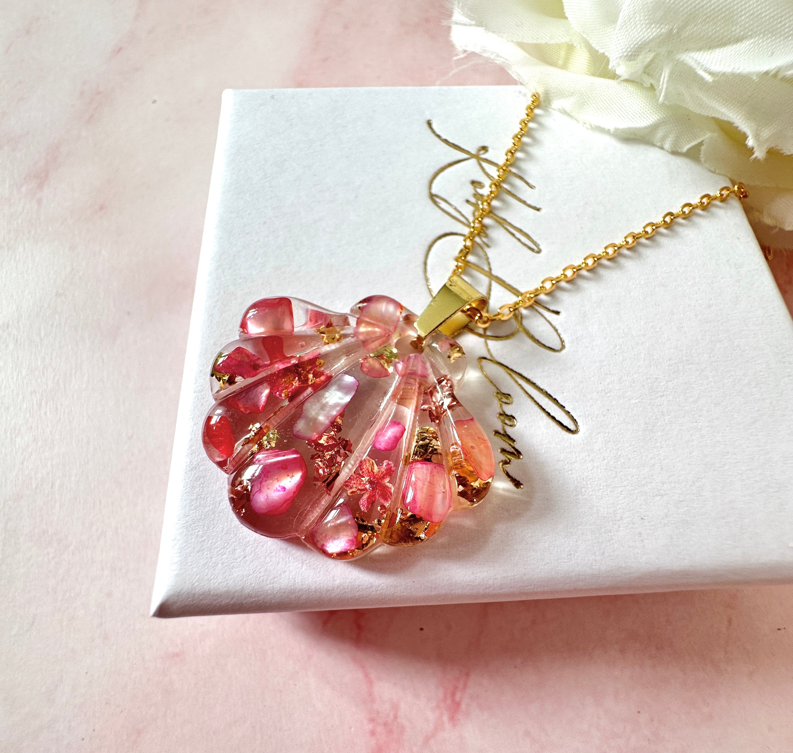 Gold Pink Coral Seashell Bloom Necklace