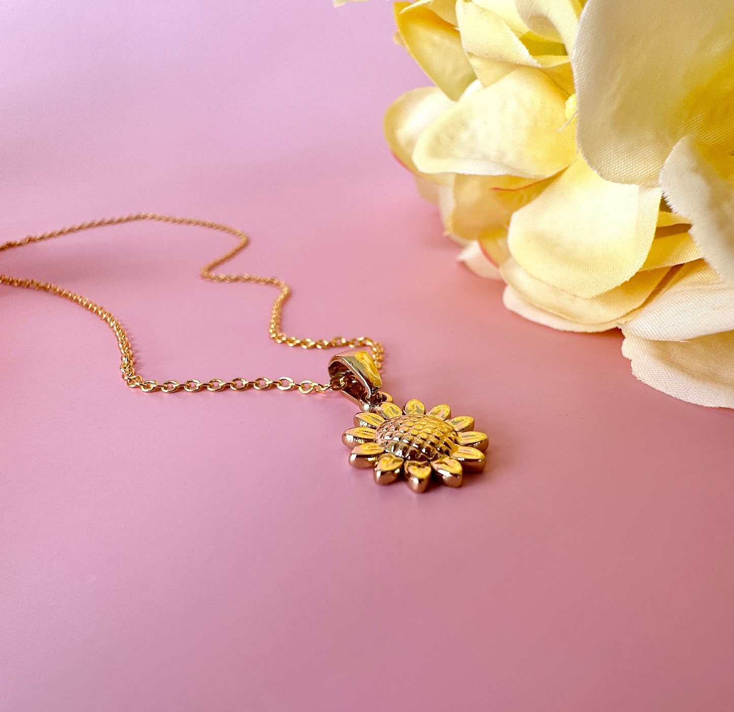 Gold mini Sunflower necklace.