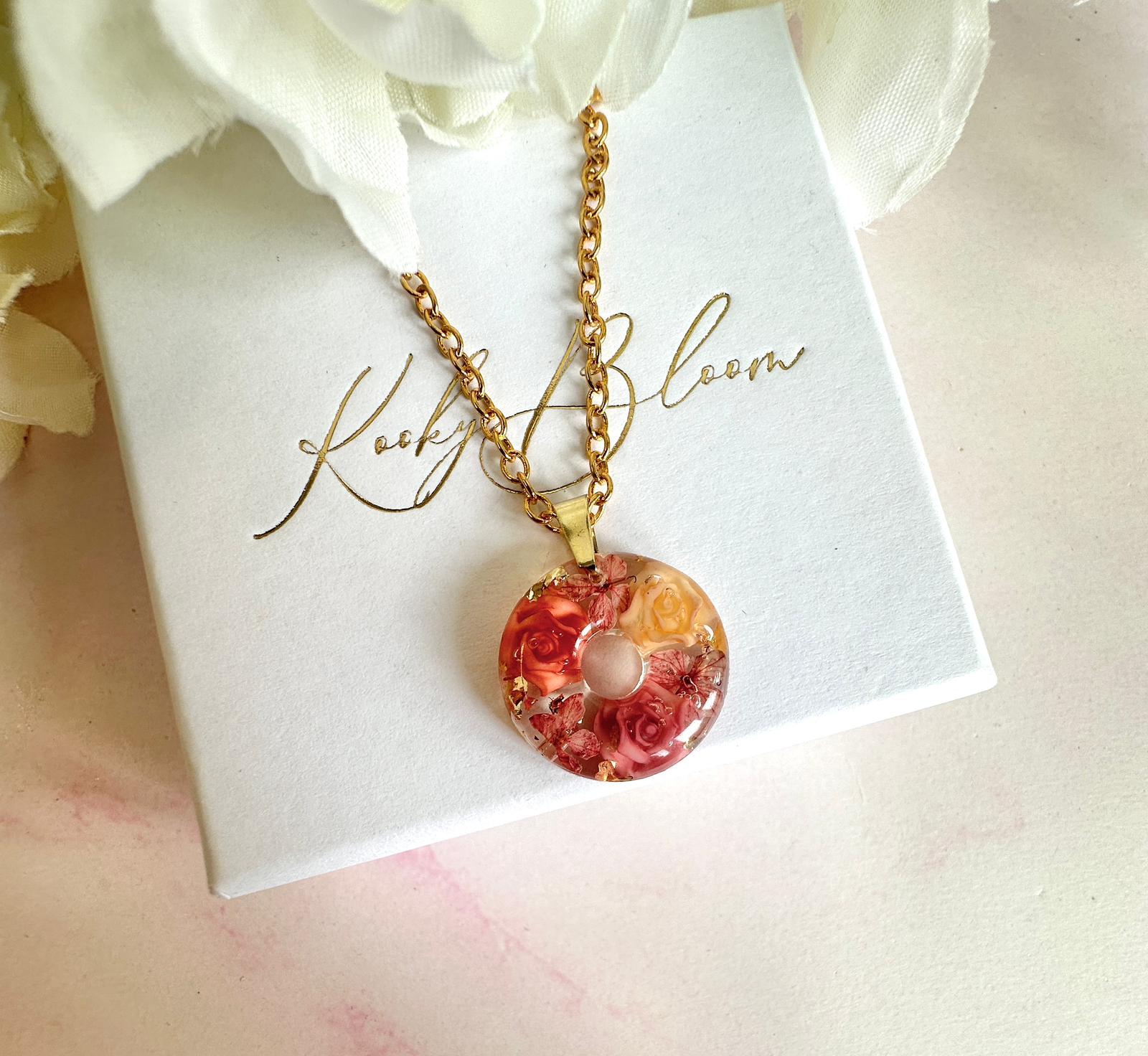 Gold terracotta rose donut necklace