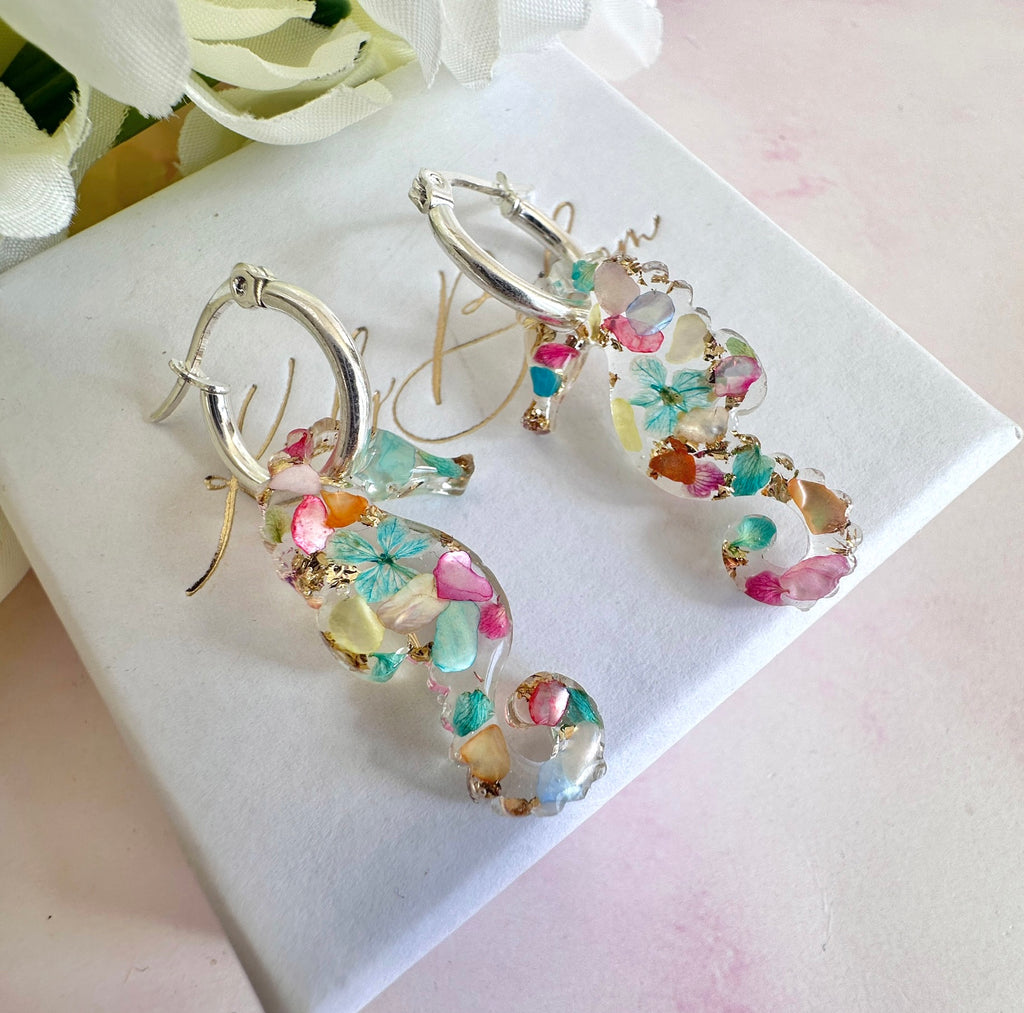 Seahorse real flower & seashell hoop earrings.