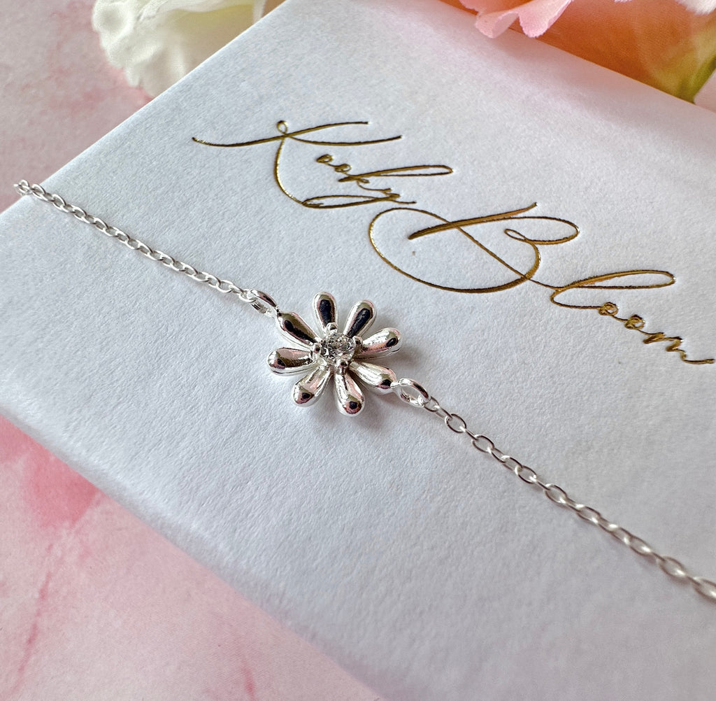 925 sterling silver Daisy Bracelet.