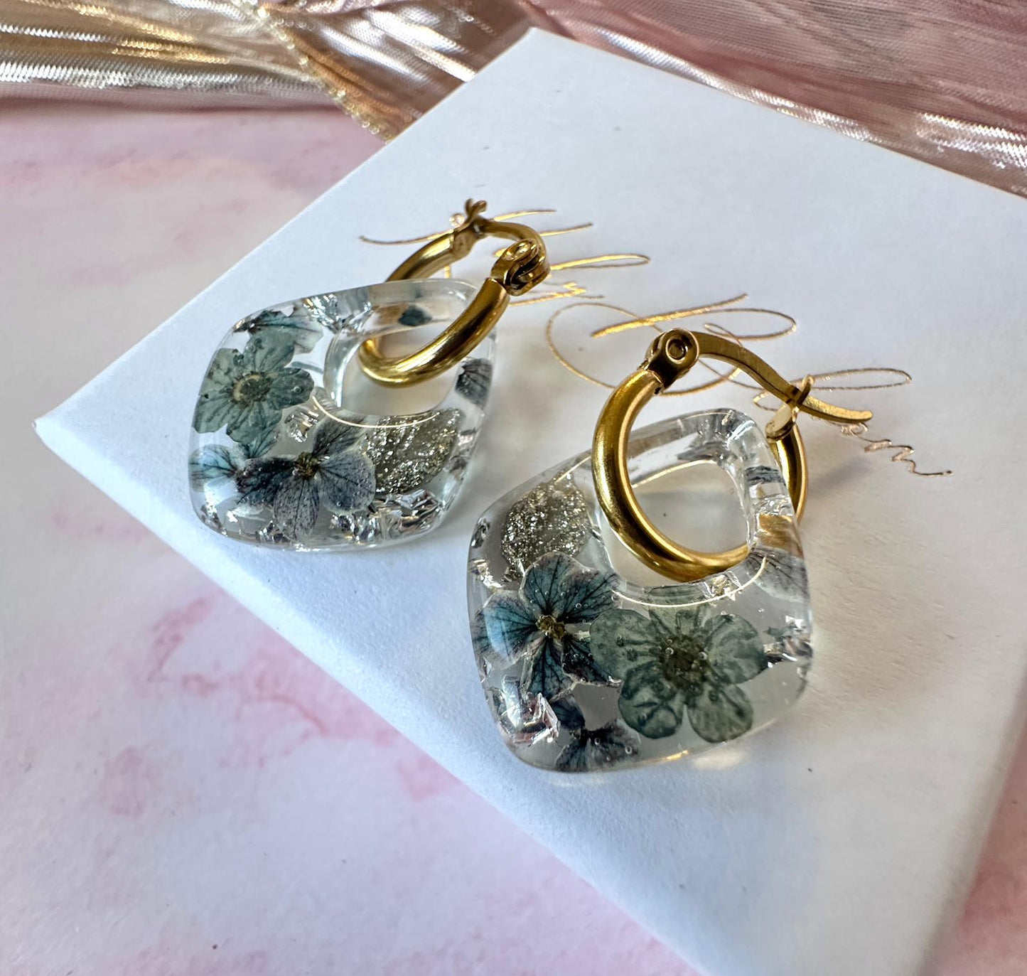 Frosted Floral grey diamond earrings