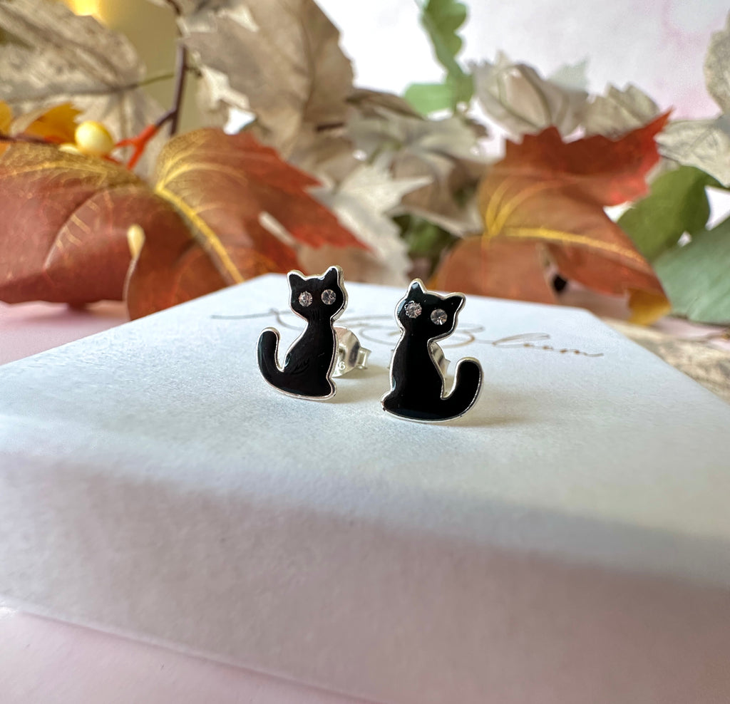 925 sterling silver Black cat stud earrings