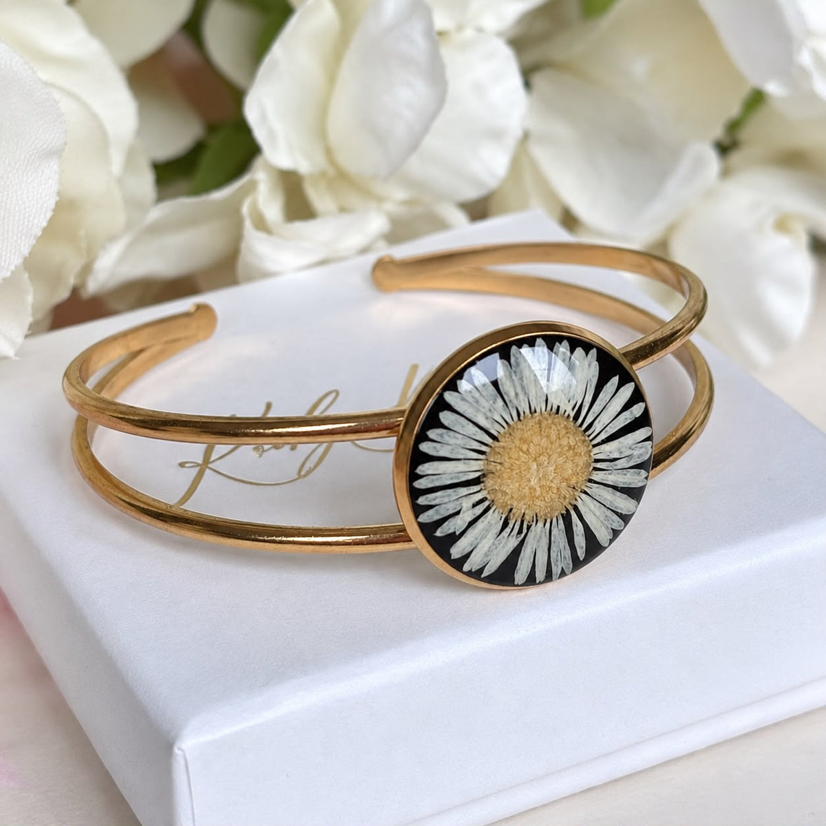 Gold Daisy flower Bangle bracelet.