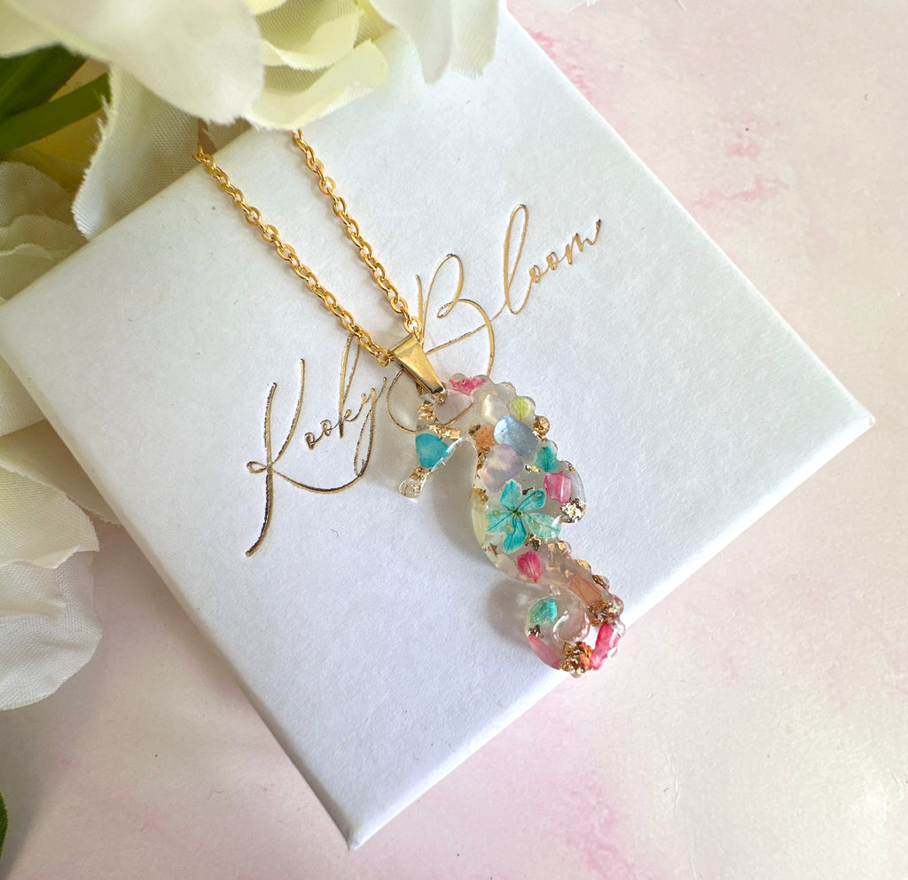 Gold real flower & seashell Seahorse necklace.