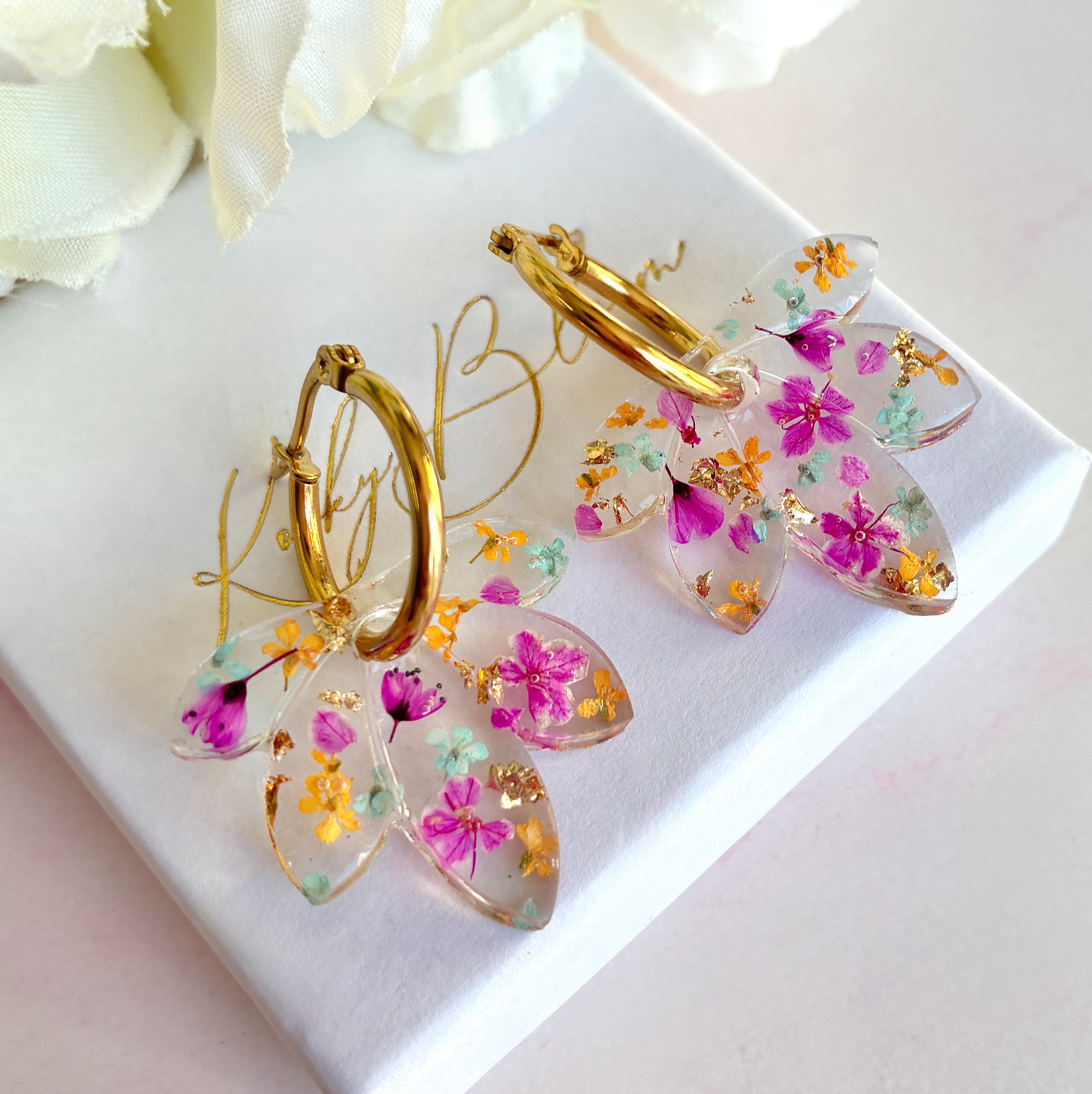Tropical Petal Bloom earrings