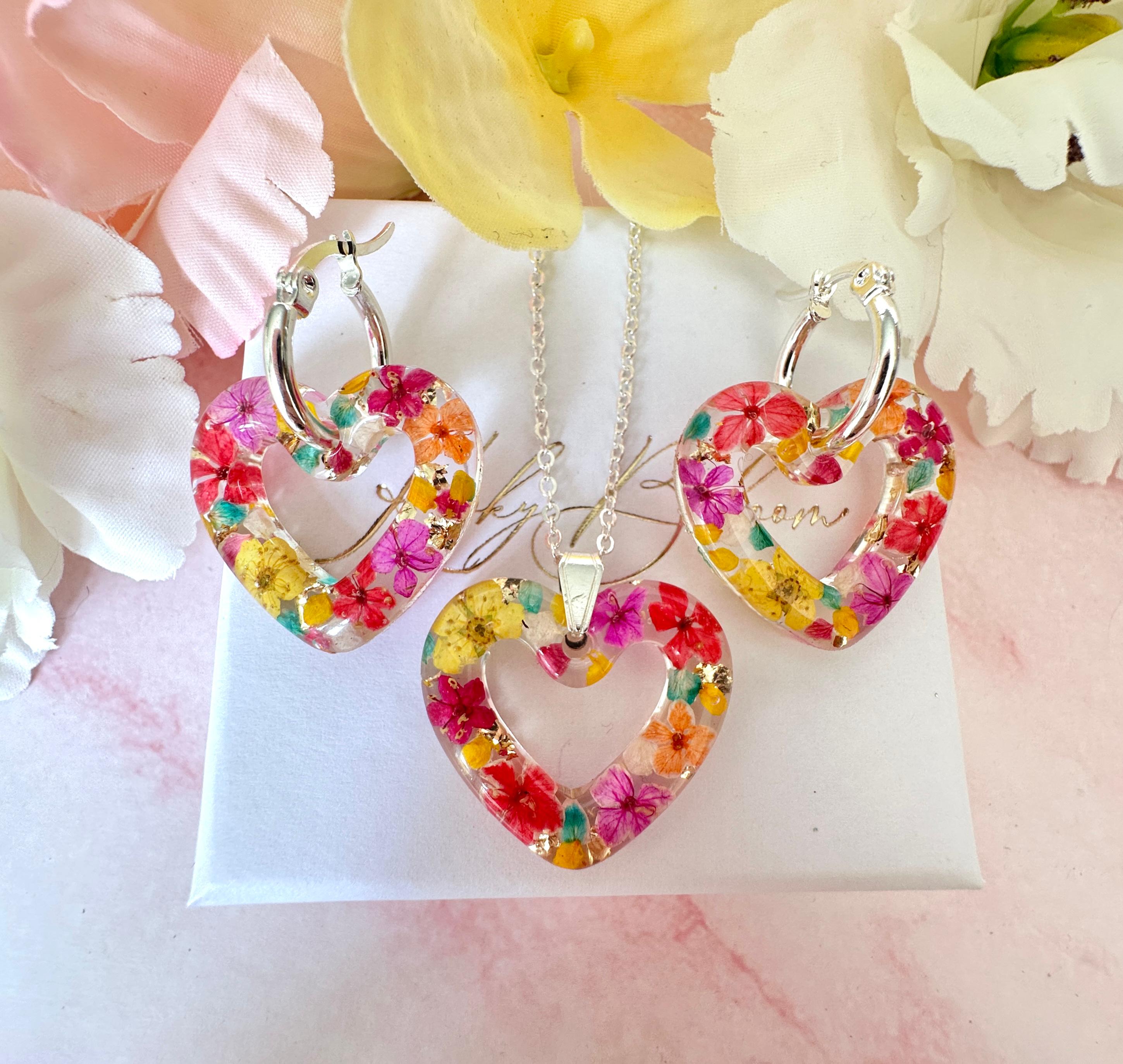 Silver Hawaiian heart bloom Necklace