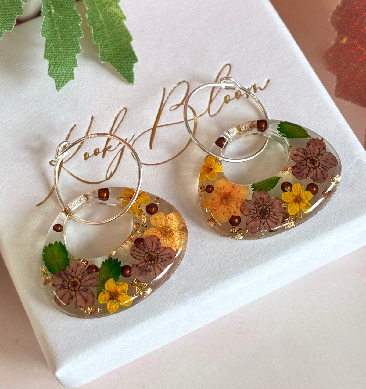 Retro Autumnal Oval hoop earrings