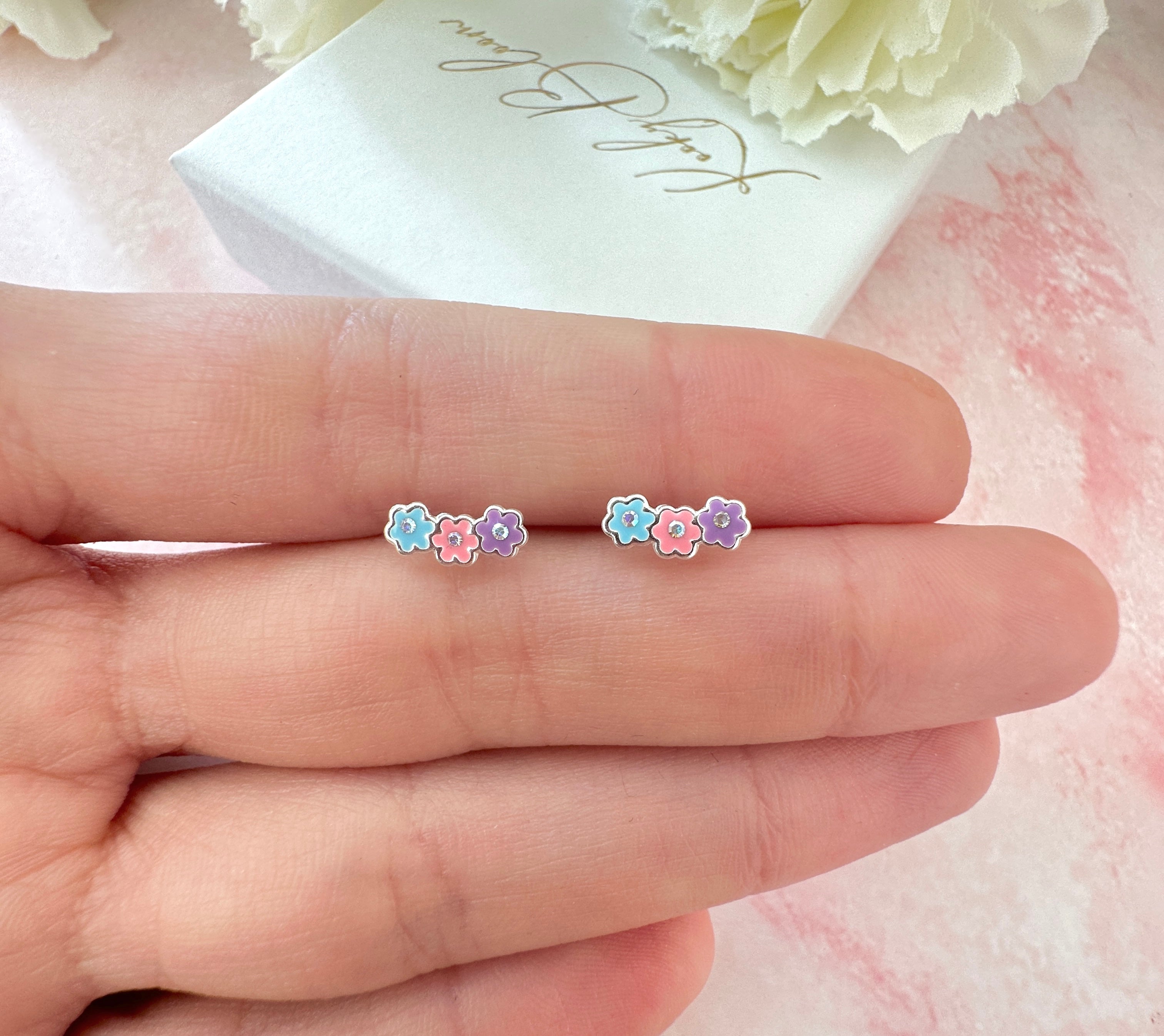 925 Sterling silver Colourful triple flower stud earrings.