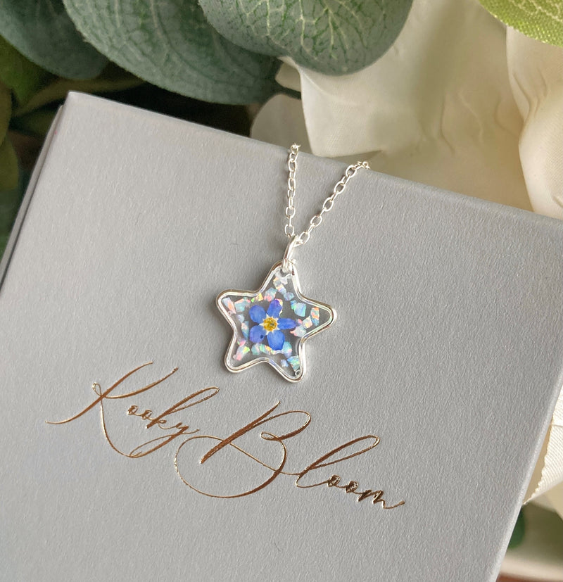 Boxed 925 Sterling Silver Forget Me Not Necklace